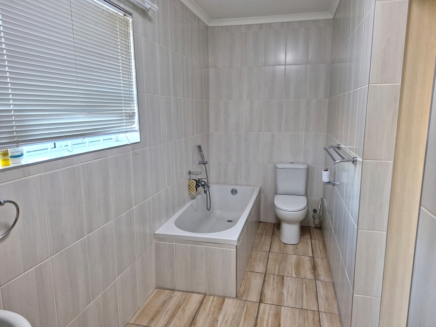 To Let 2 Bedroom Property for Rent in Bothasrus Eastern Cape
